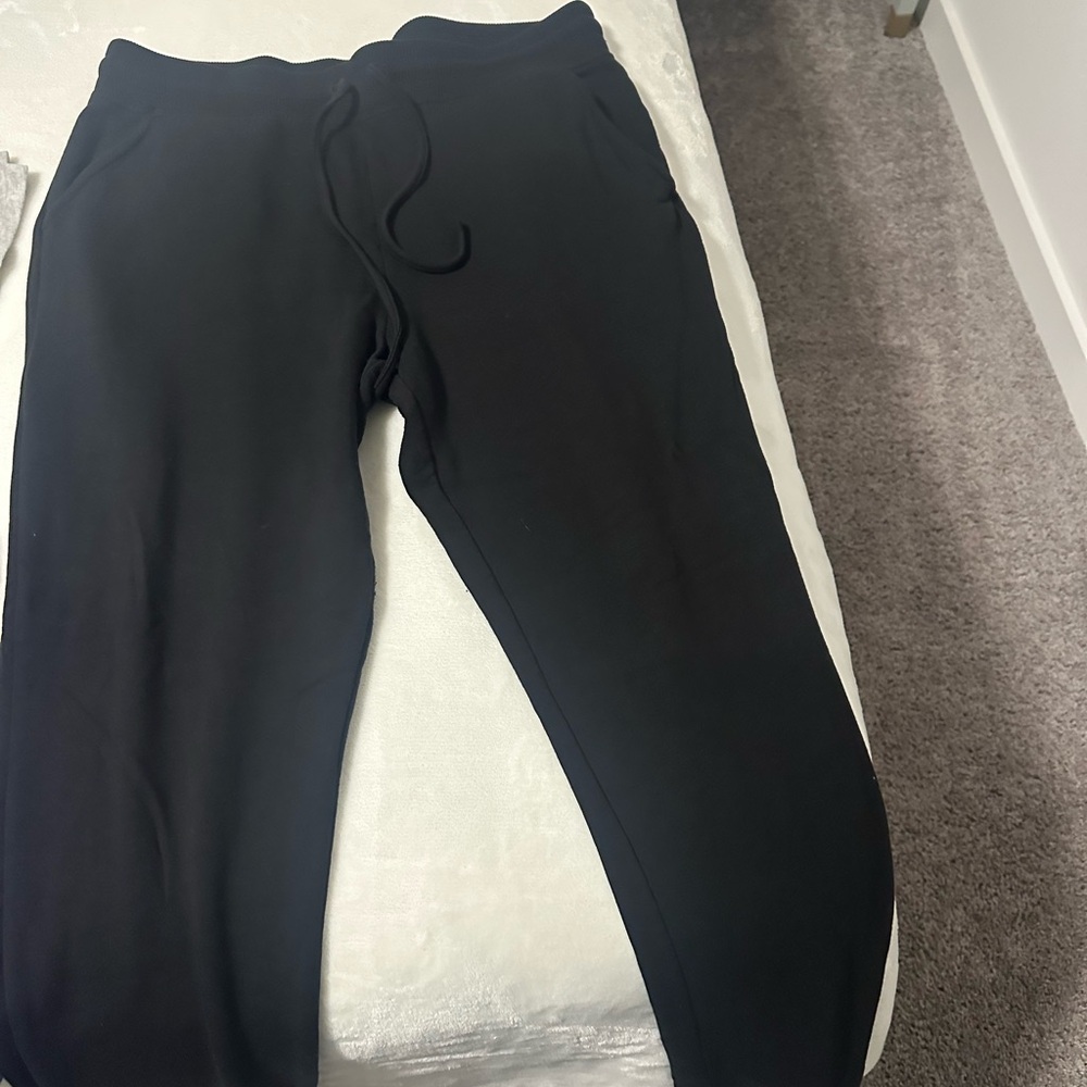 Vineyard Vines Black Dreamcloth Jogger Pants